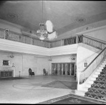 WI-Milwaukee-Colonial Lobby